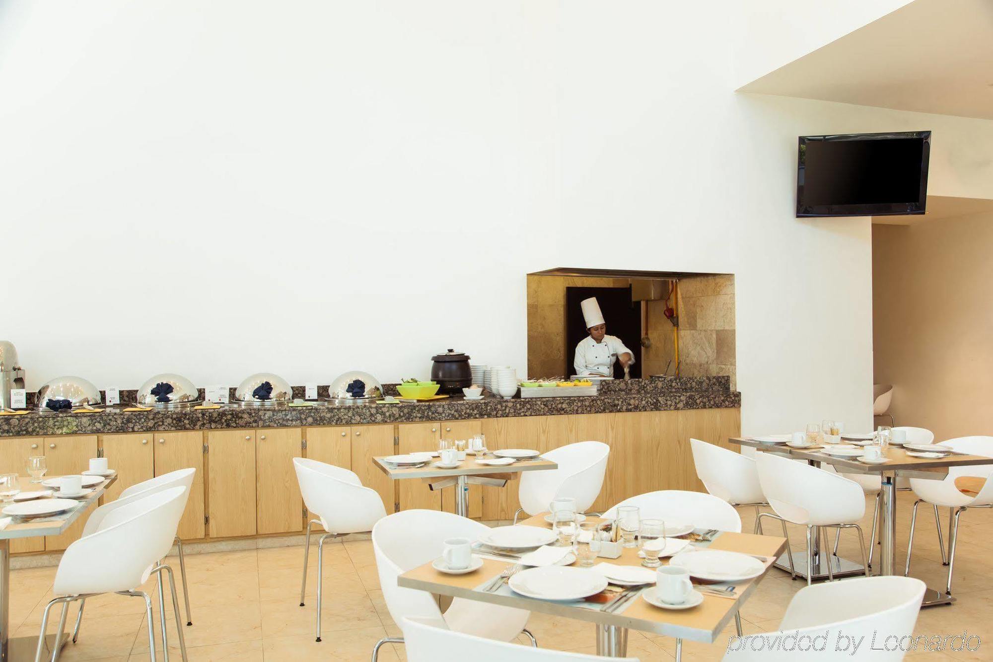 Fiesta Inn Periferico Sur Mexico City Restoran gambar